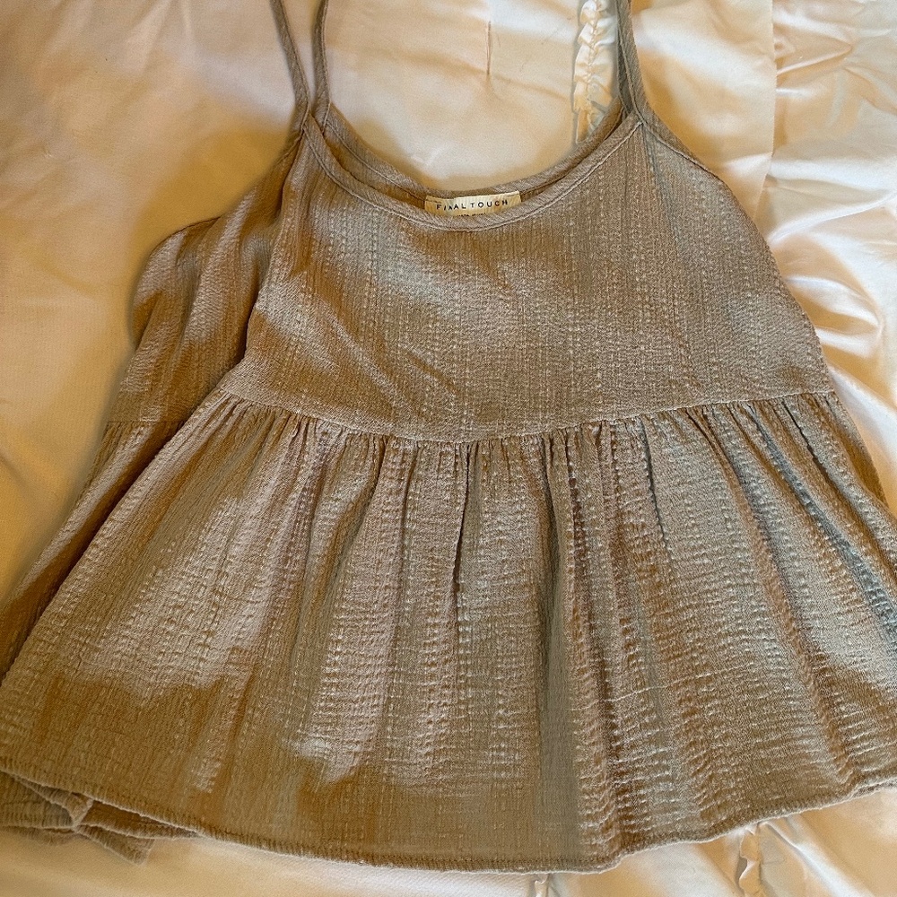 Grey ruffle tank